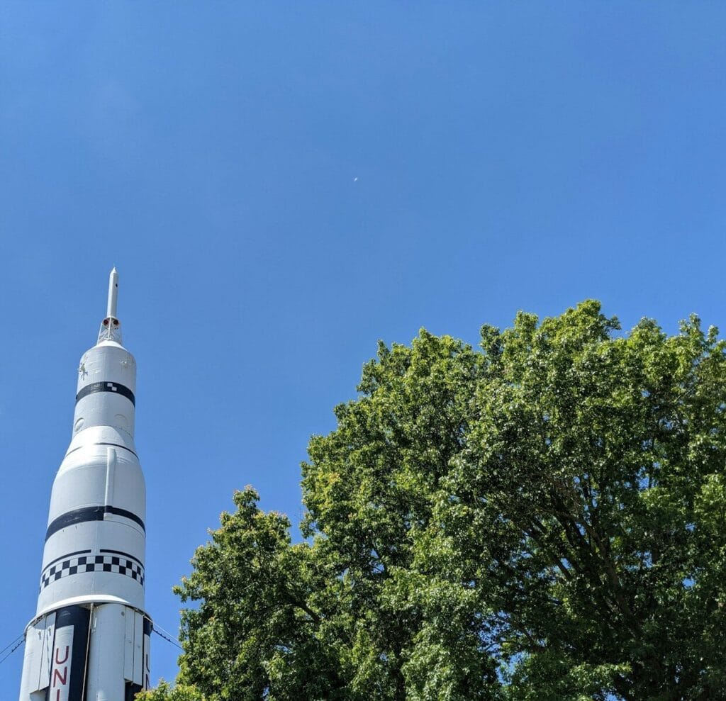 Huntsville Alabama white concrete tower under blue sky during daytime