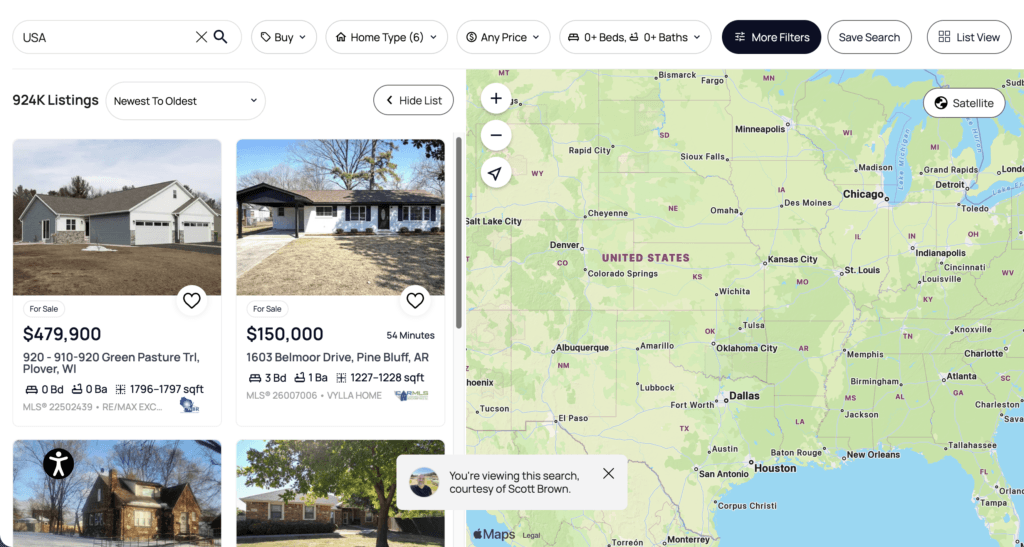 Banner inviting homebuyers to search from over 900,000 USA houses and American housing properties for sale right now.