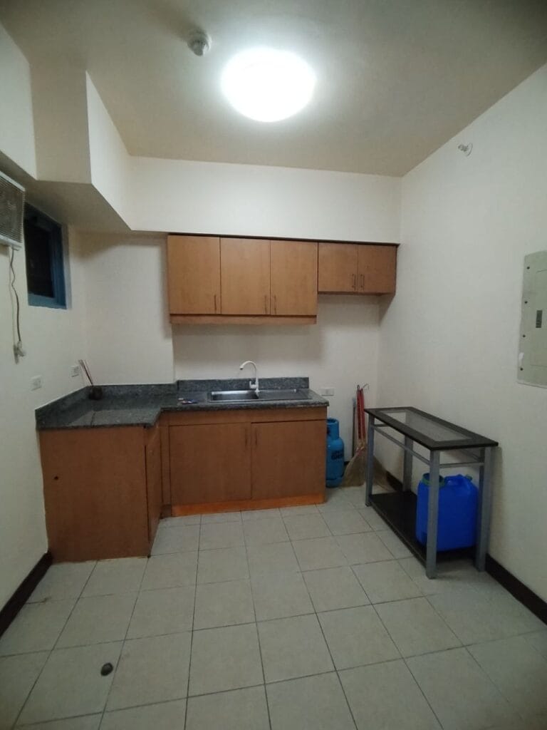 Tivoli Condo Mandaluyong Luxury Home For Sale or open to House Trades
