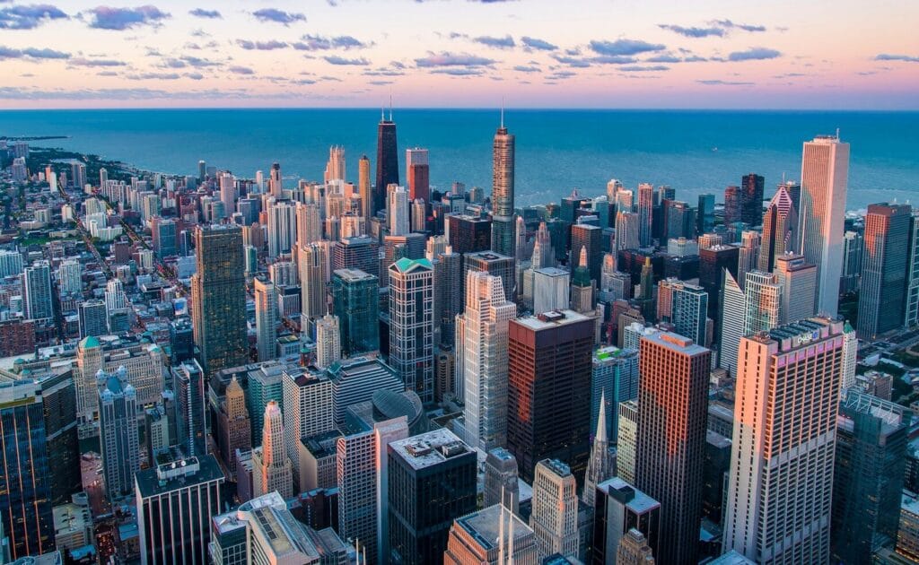 Chicago, white and brown city buildings during daytime